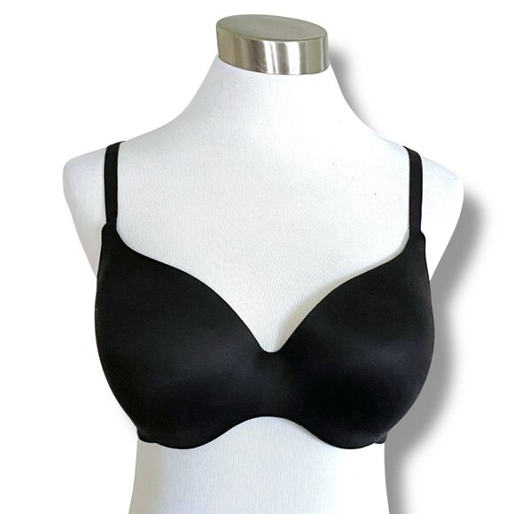 Victorias Secret 38B Bra Black Incredible Lined Perfect Coverage Underwire - Picture 1 of 9